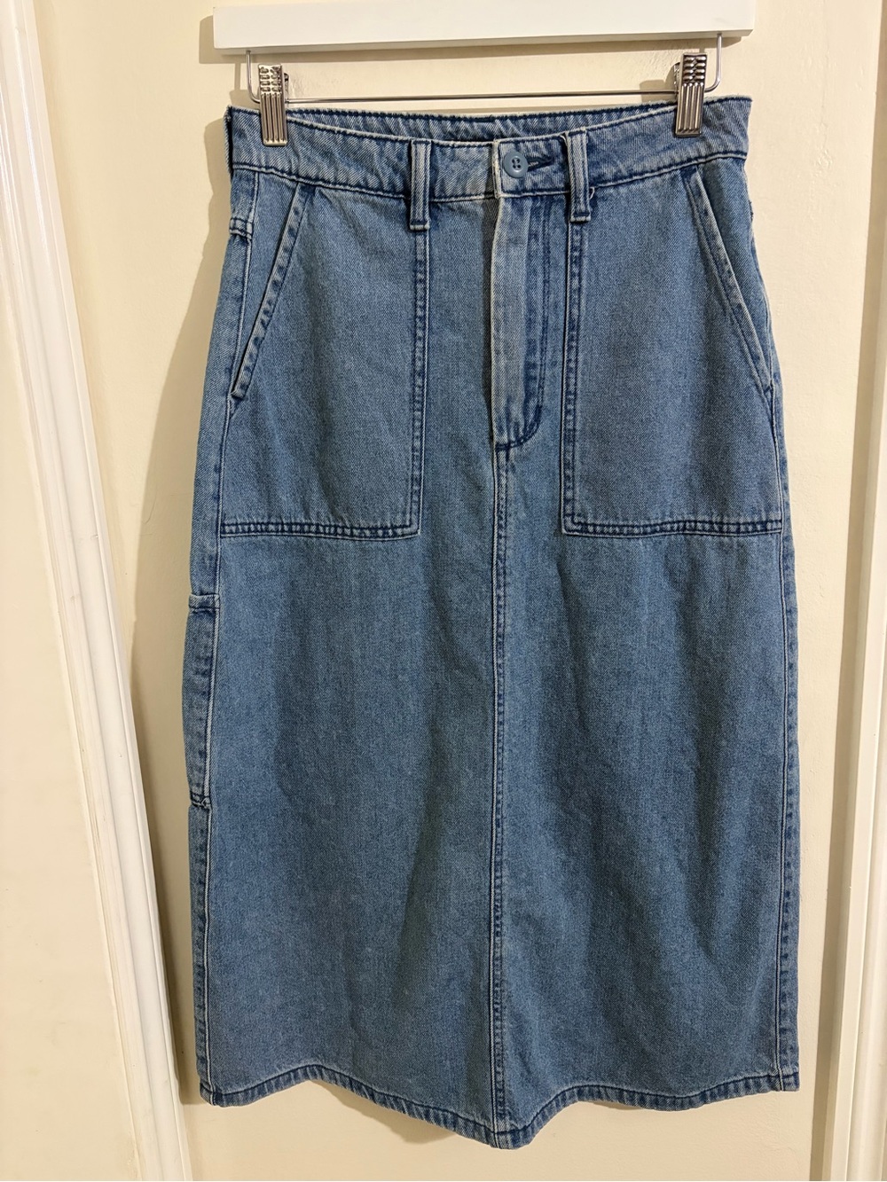 Vans Women’s Straight Leg Jeans in Medium Blue Denim